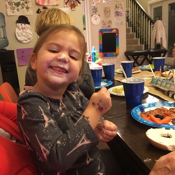 Meet your Posher, Shari - Picture 1 of 1